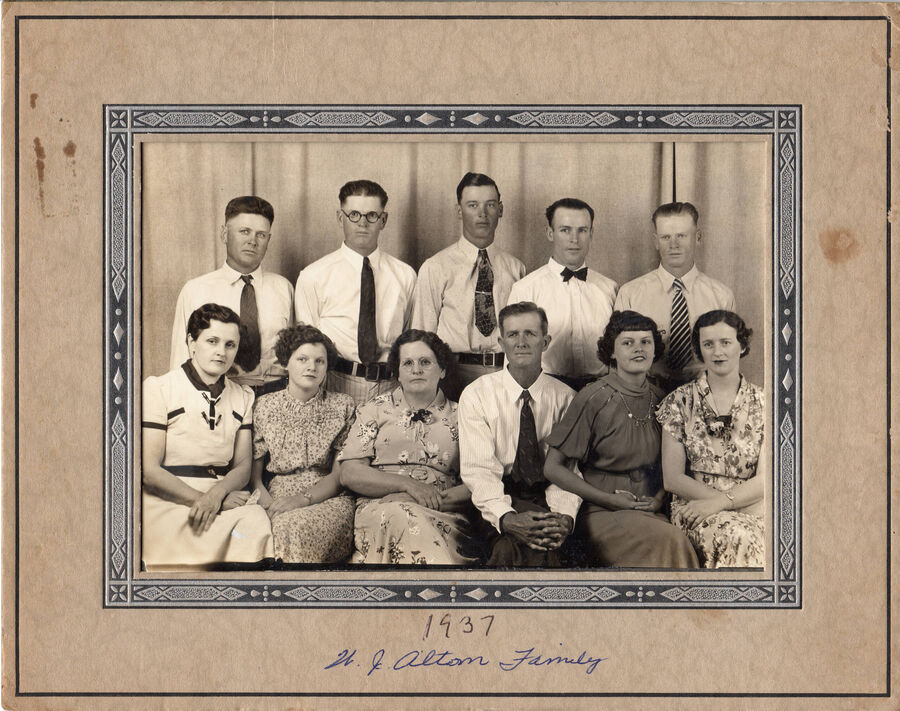 Altom Family in · 1937