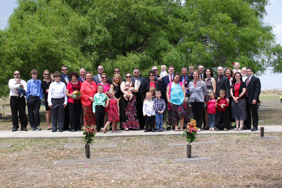 Blankenship Family at Dorothy's Funeral · 2014